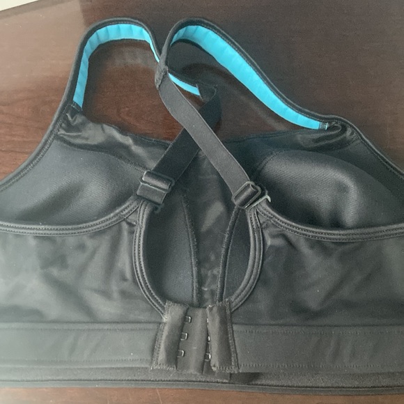 Champion max support sports bras - Picture 2 of 5